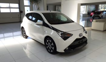 Toyota AYGO X-PLAY 1.0 VVTi 72ch 16270€ N°S66372.14 complet