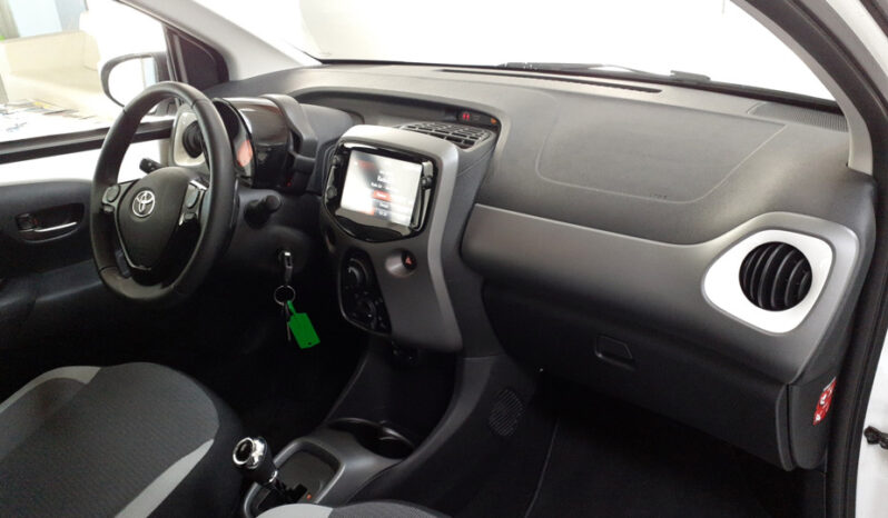Toyota AYGO X-PLAY 1.0 VVTi 72ch 16270€ N°S66775.5 complet
