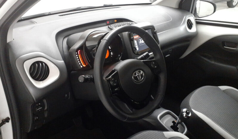 Toyota AYGO X-PLAY 1.0 VVTi 72ch 16270€ N°S67175.8 complet