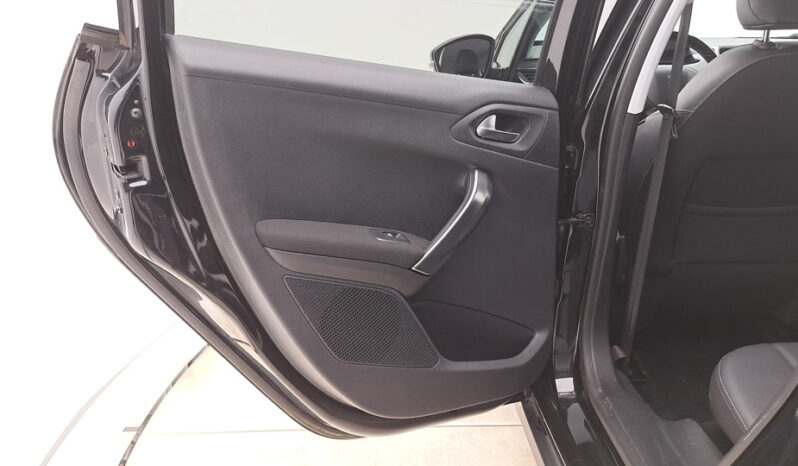 Peugeot 2008 ALLURE 1.2 PureTech S&S 110ch 8500€ N°S83420.13 complet