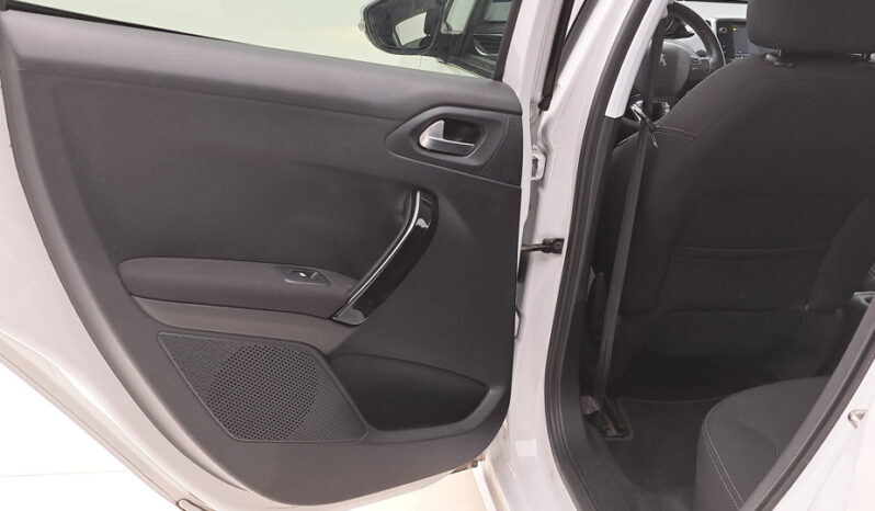 Peugeot 208 ALLURE 1.2 PureTech S&S 110ch 10970€ N°S81978.42 complet
