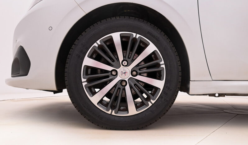 Peugeot 208 ALLURE 1.2 PureTech S&S 110ch 10970€ N°S81978.42 complet
