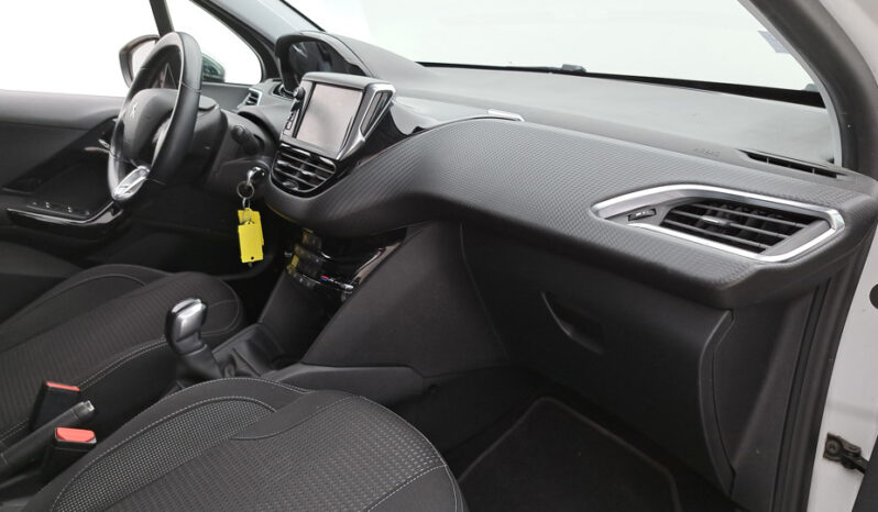 Peugeot 208 ALLURE 1.2 PureTech S&S 110ch 10970€ N°S81978.42 complet