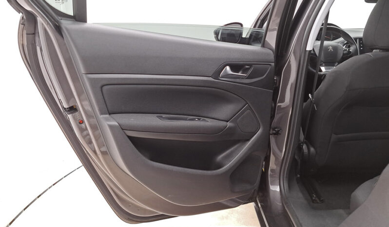 Peugeot 308 ACTIVE 1.2 PureTech 110ch 12470€ N°S82268.8 complet